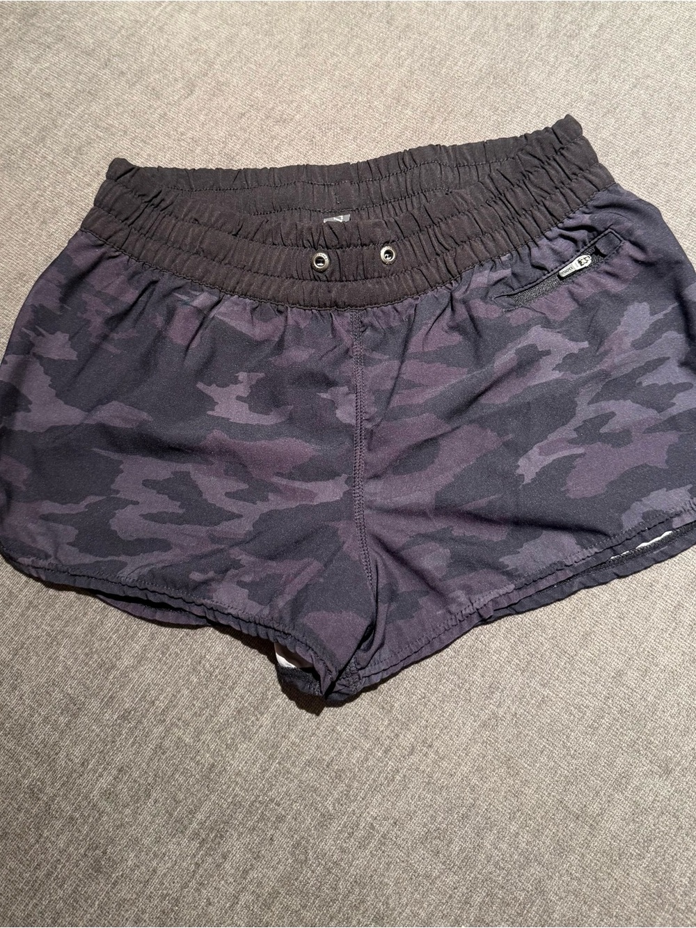Vuori Camo Ripstop Shorts Size Small